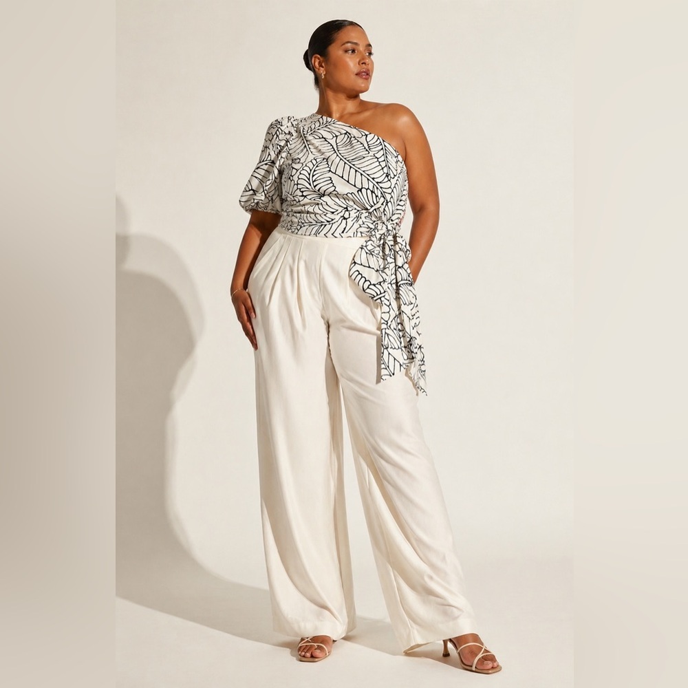 NWT Fe Noel x Target sketch leaf print palm one shoulder top